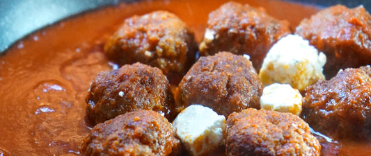 Polpette al sugo con formaggio sott'olio