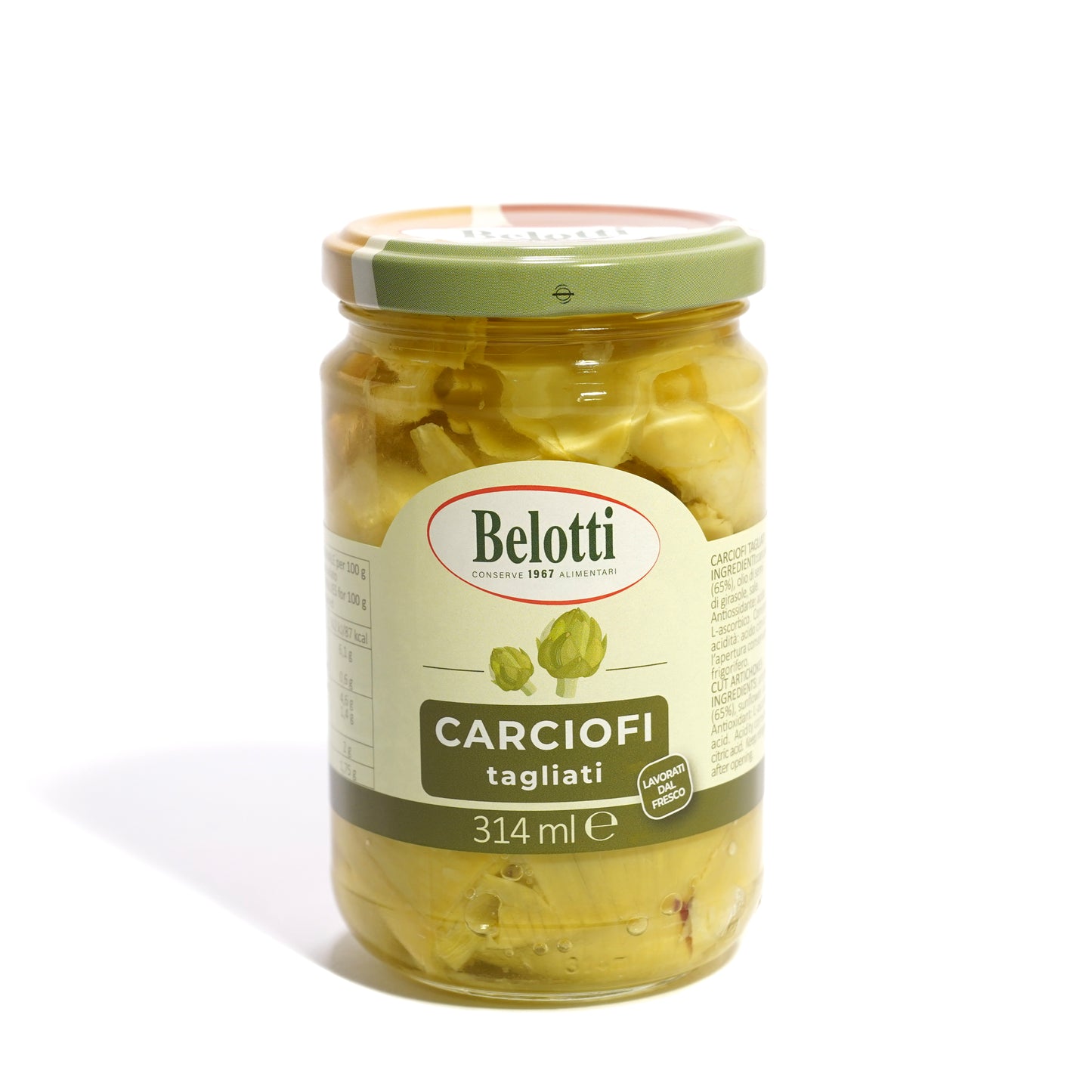 Carciofi tagliati. Carciofi tagliati sott'olio. Conserve alimentari sott'olio e sottaceto.