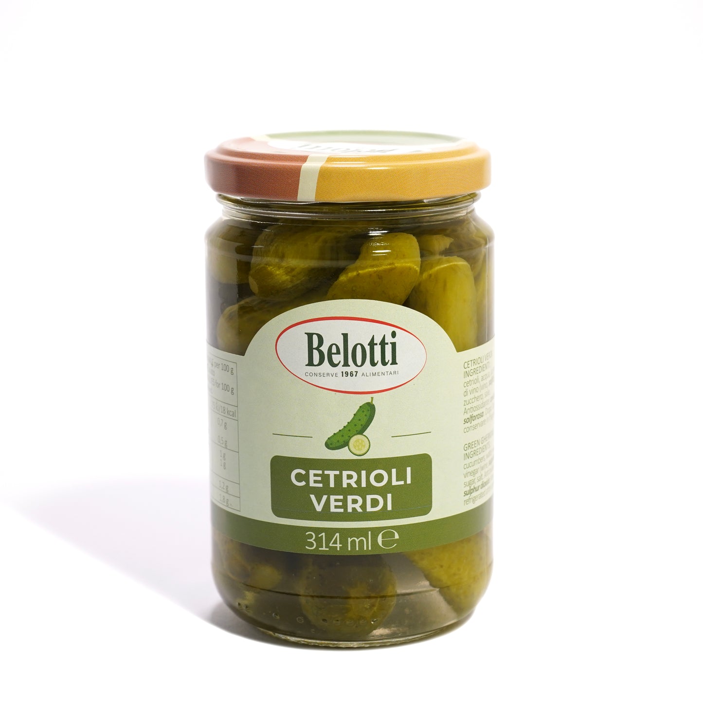 Cetrioli verdi sottaceto. Conserve alimentari sott'olio e sottaceto.