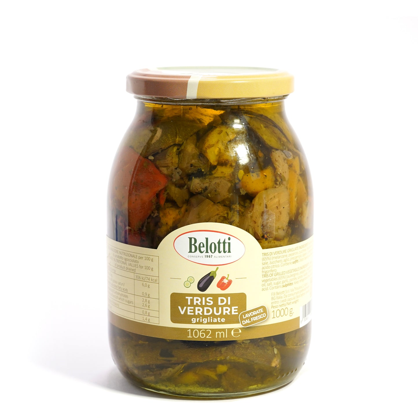 Tris di verdure grigliate. Materia prima lavorata dal fresco. Conserve alimentari sott'olio e sottaceto.