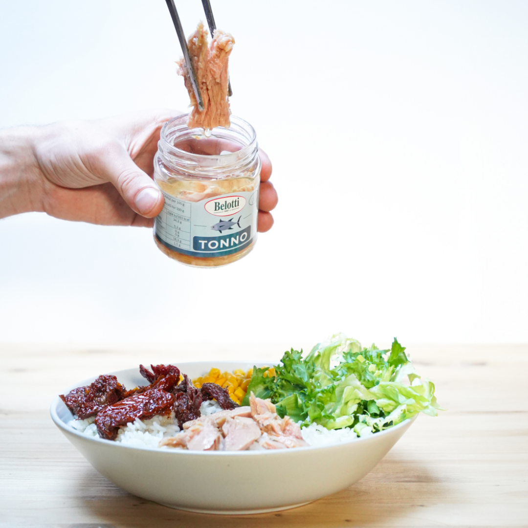Poke mediterraneo con tonno e pomodori secchi Belotti