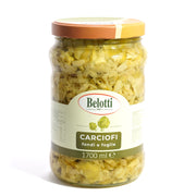 Carciofi, fondi e foglie. Conserve alimentari sott'olio e sottaceto.