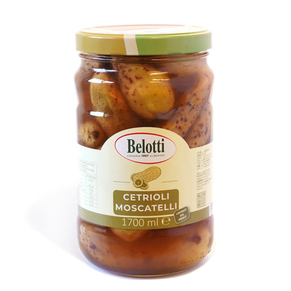 Cetrioli moscatelli, lavorati dal fresco. Cetrioli sottaceto. Conserve alimentari sott'olio e sottaceto.